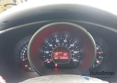 2016 Kia Soul z USA, uszkodzony, nr VIN KNDJN2A24G7399692